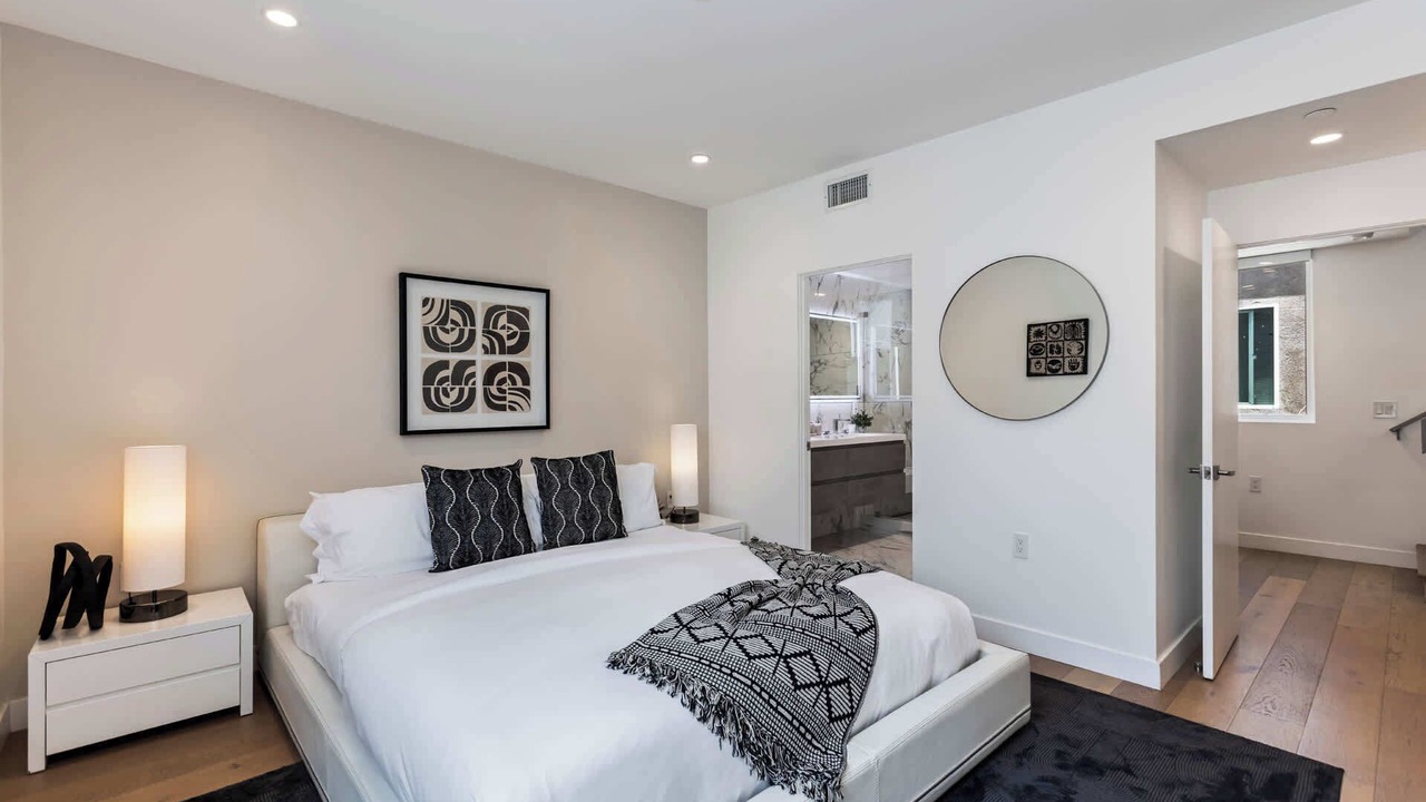 Photo of Bedroom in Hollywood