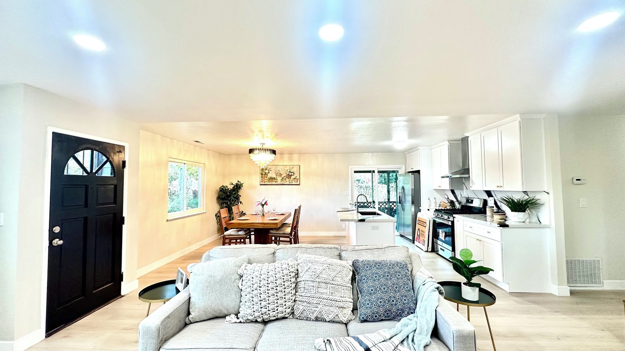 Photo of Livingroom in Rex Manor