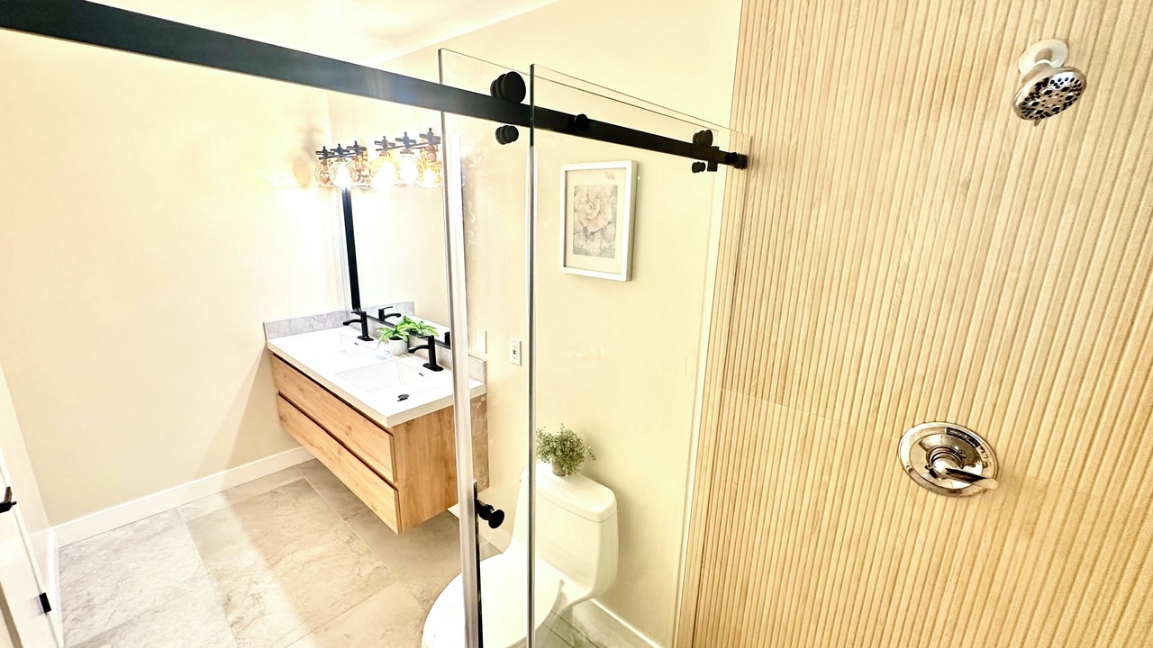 Photo of Bathroom in Rex Manor