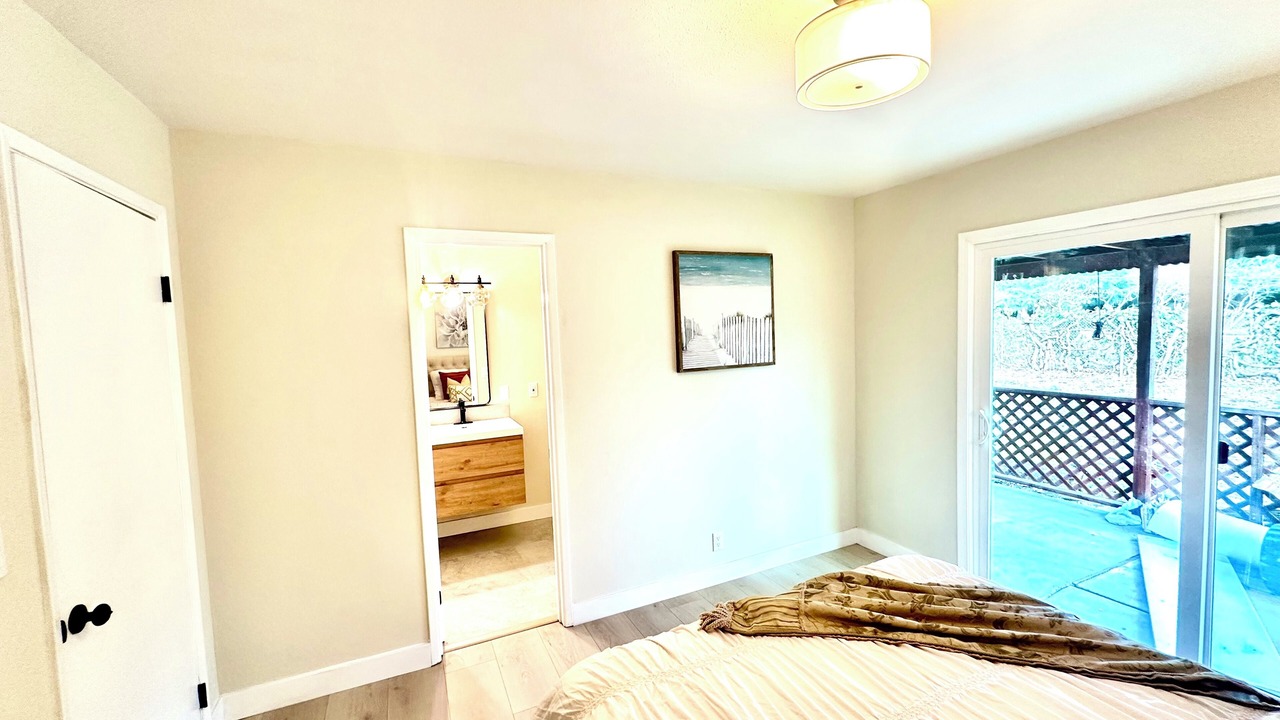 Photo of Bedroom in Rex Manor