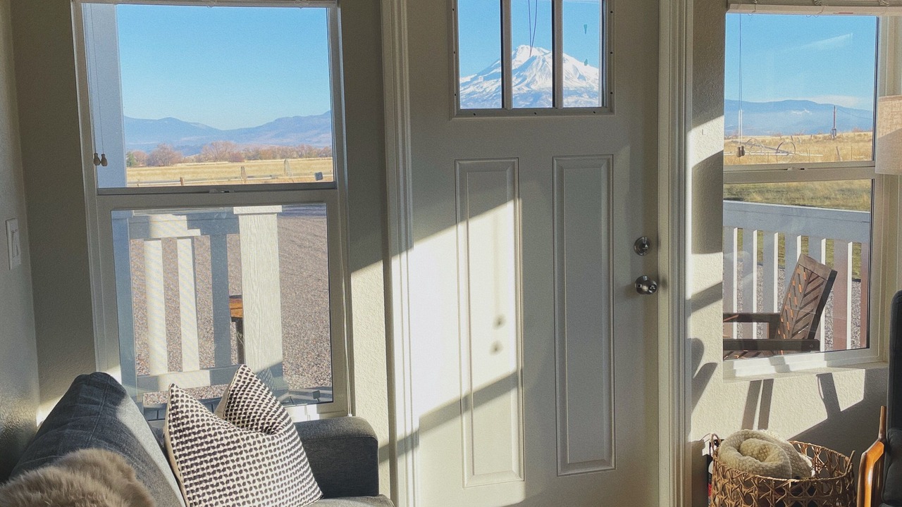 Photo of Livingroom in Siskiyou County