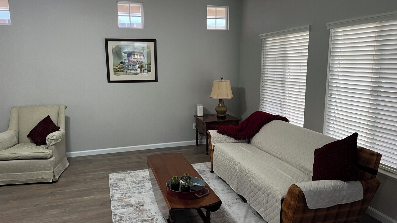 Photo of Livingroom in Merced