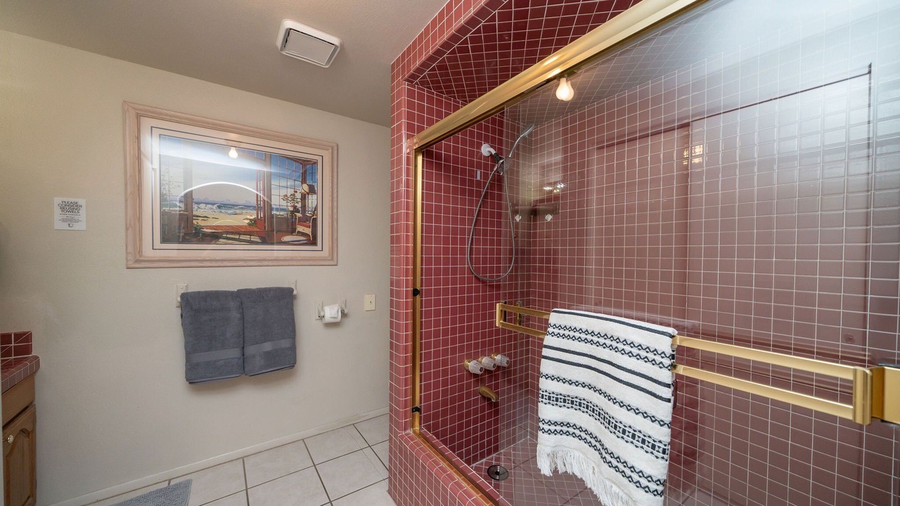 Photo of Bathroom in Moovalya Keys