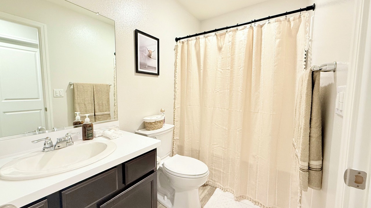 Photo of Bathroom in Tulare