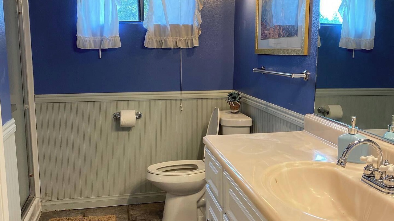 Photo of Bathroom in Oakhurst