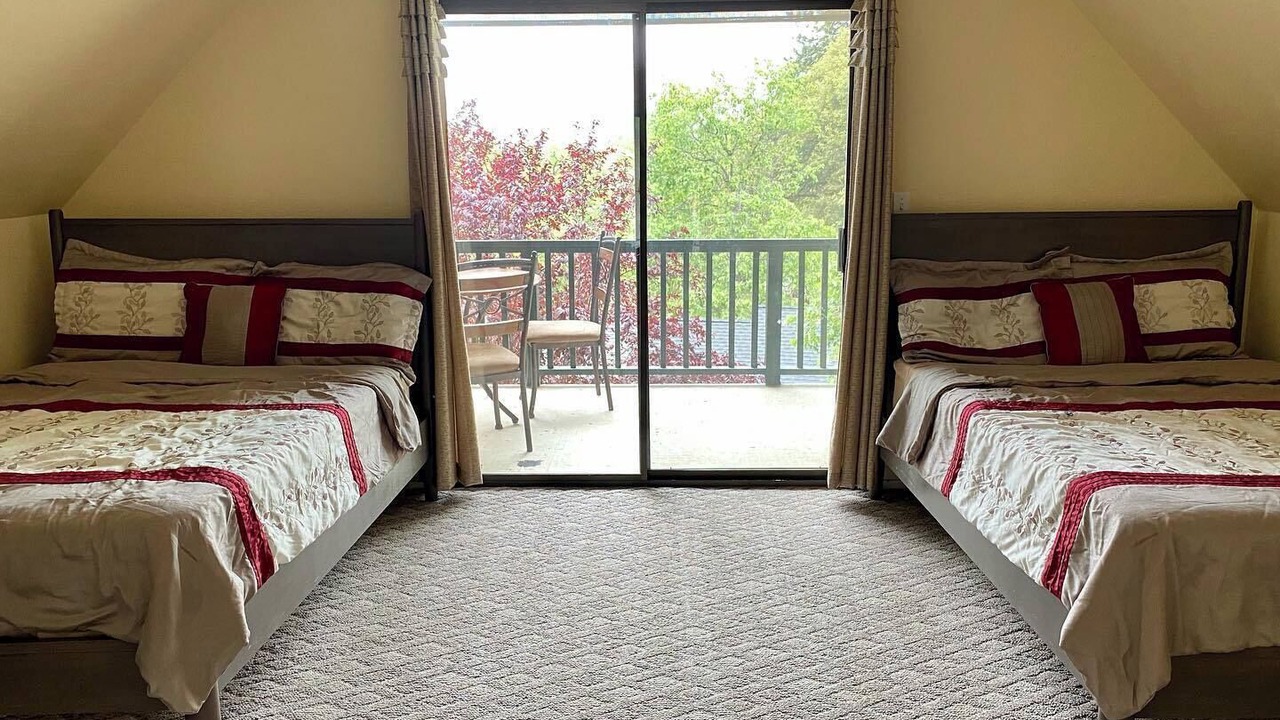 Photo of Bedroom in Oakhurst