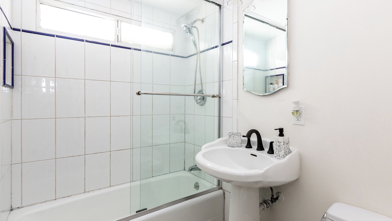 Photo of Bathroom in Calabasas