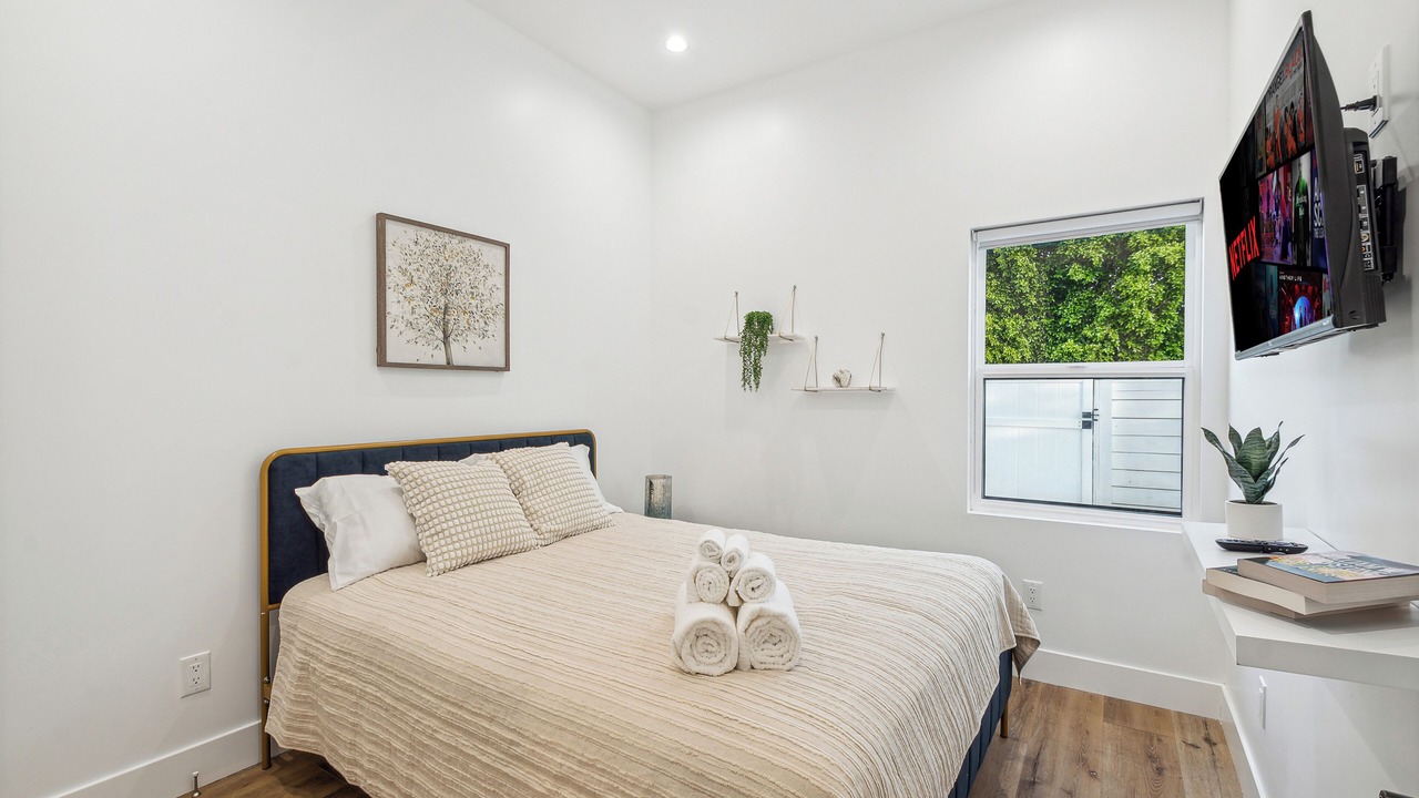 Photo of Bedroom in Burbank
