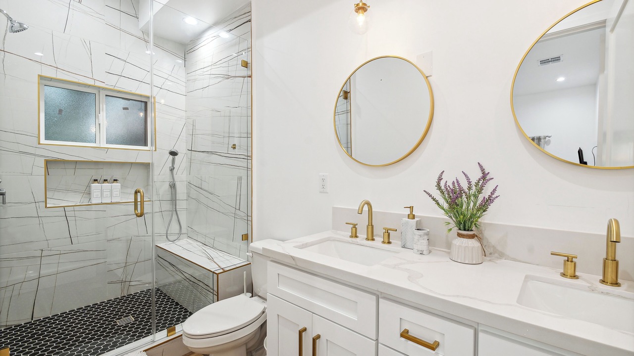 Photo of Bathroom in Burbank