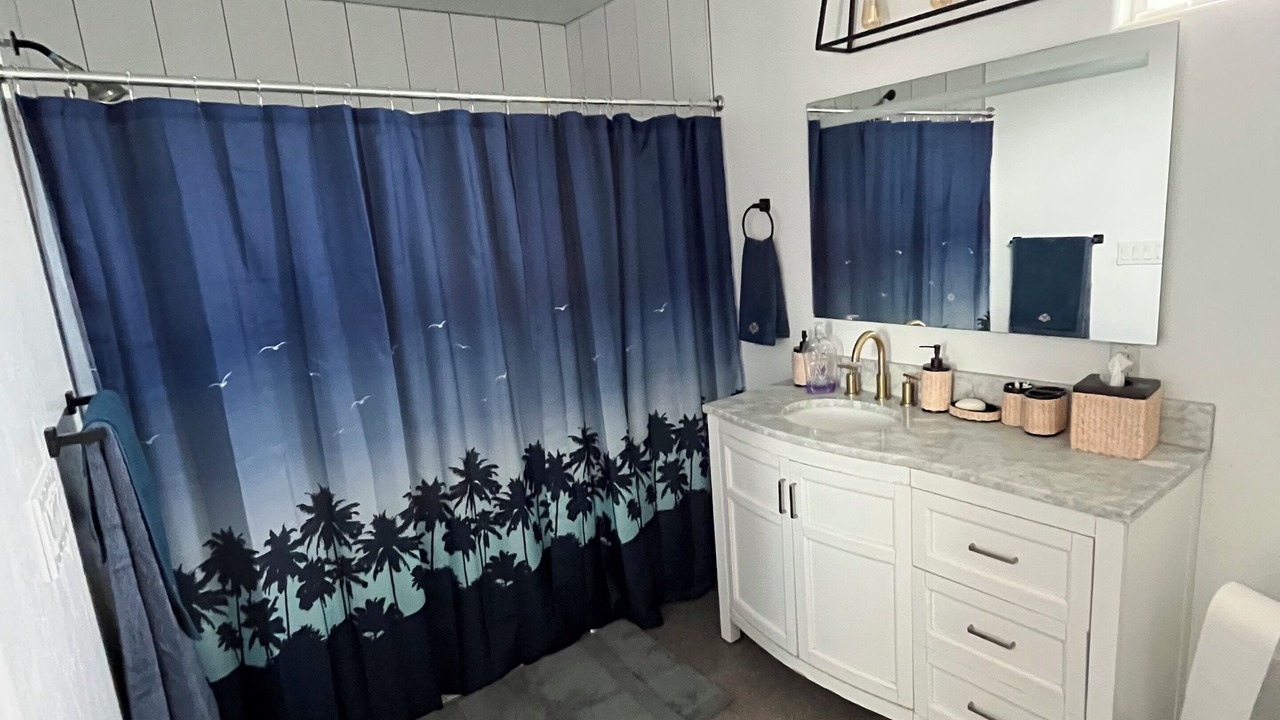 Photo of Bathroom in Bakersfield