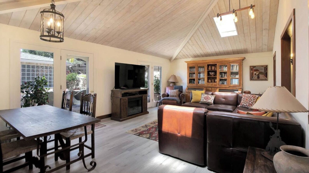 Photo of Livingroom in Carmel Valley