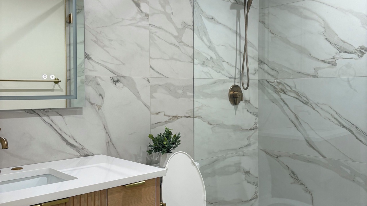 Photo of Bathroom in Calabasas