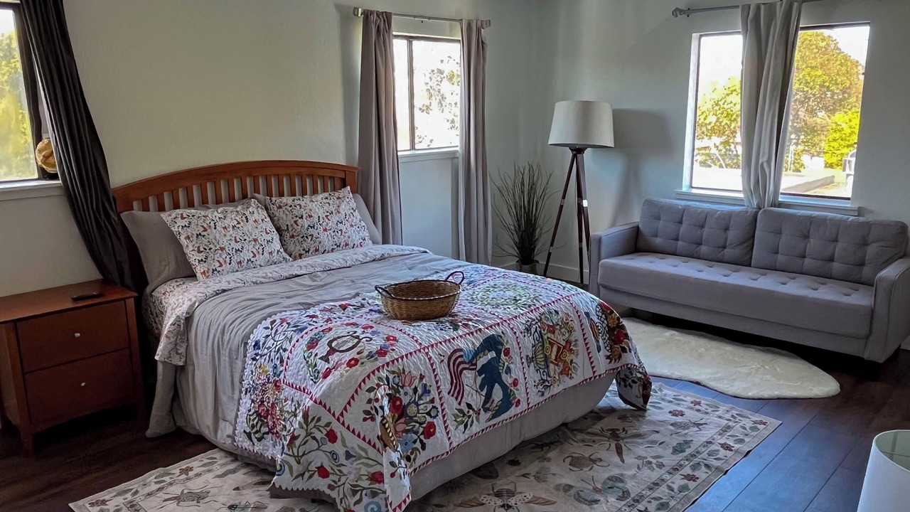 Photo of Bedroom in Menlo Park