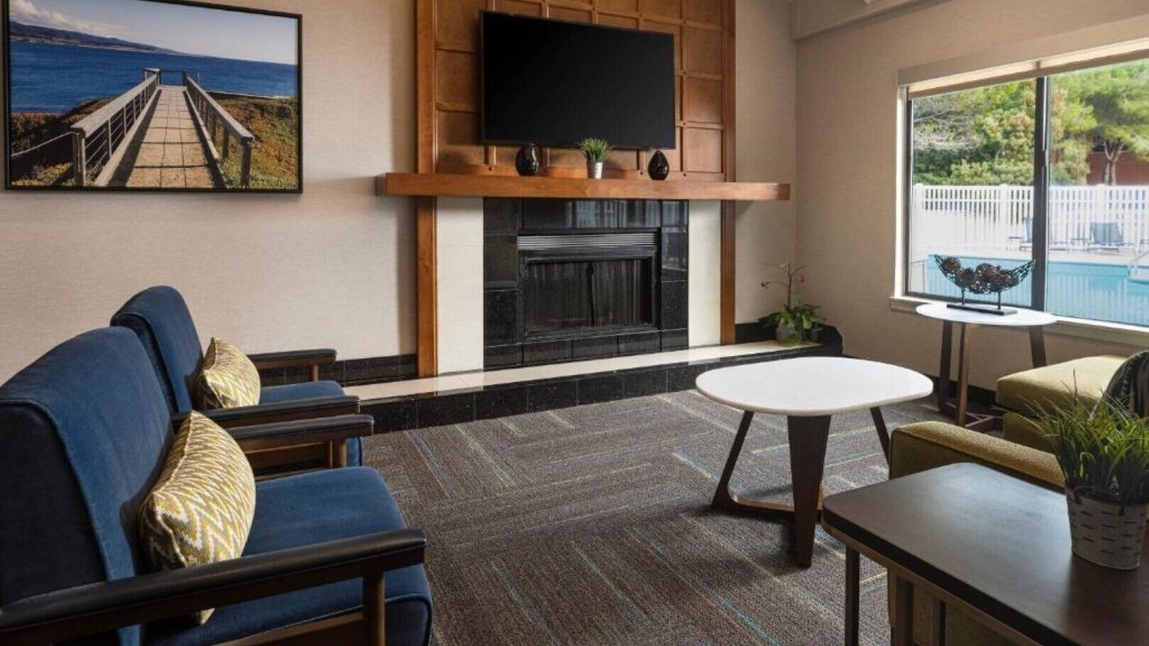 Photo of Livingroom in East San Mateo