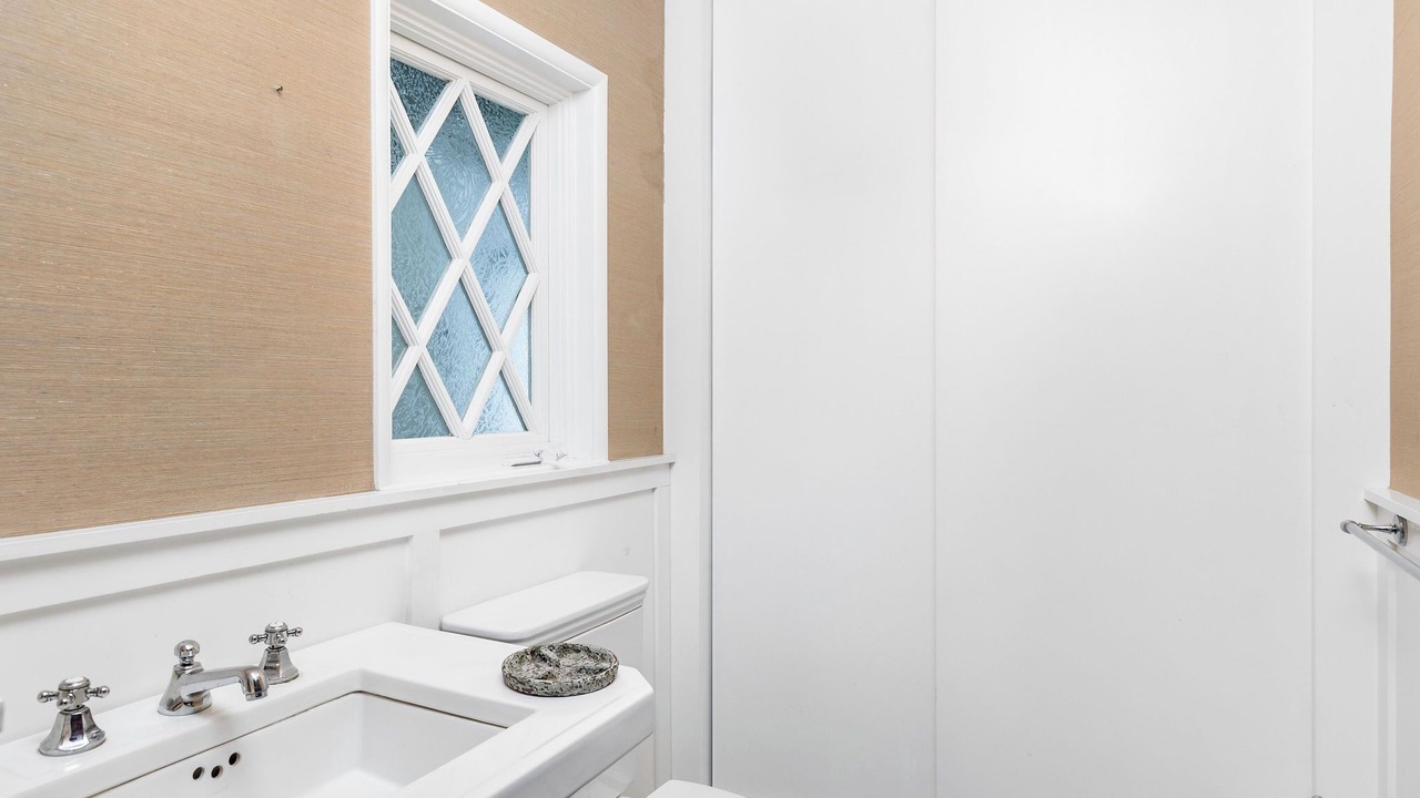 Photo of Bathroom in Santa Monica Canyon