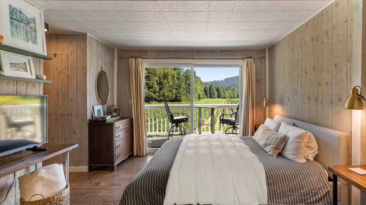 Photo of Bedroom in Guerneville