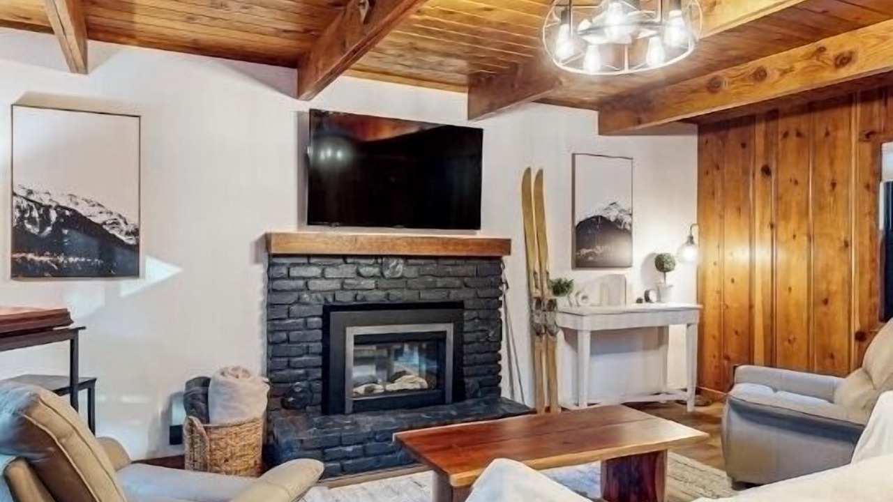Photo of Livingroom in South Lake Tahoe