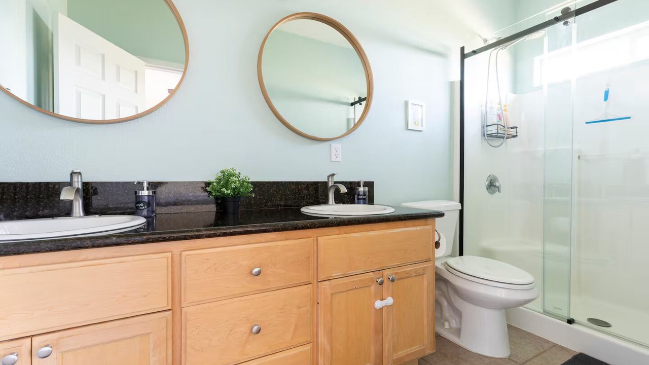Photo of Bathroom in Mariposa