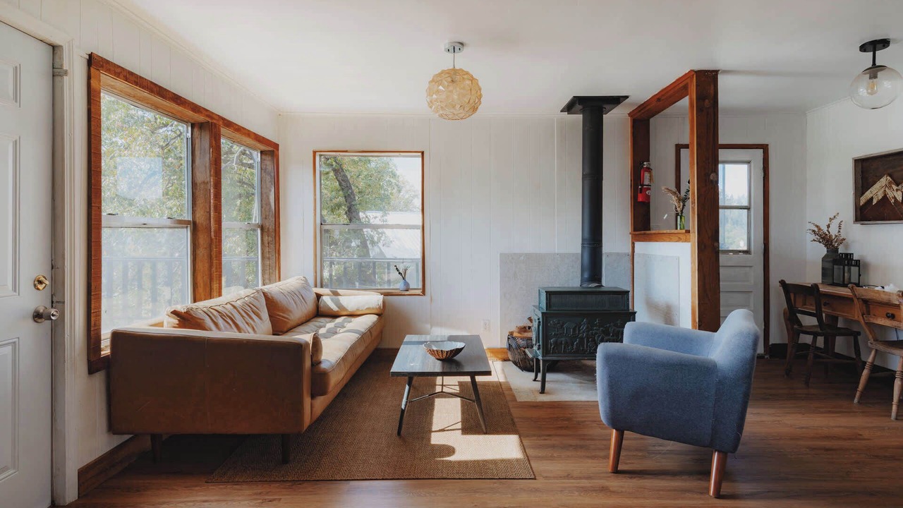Photo of Livingroom in Dunlap