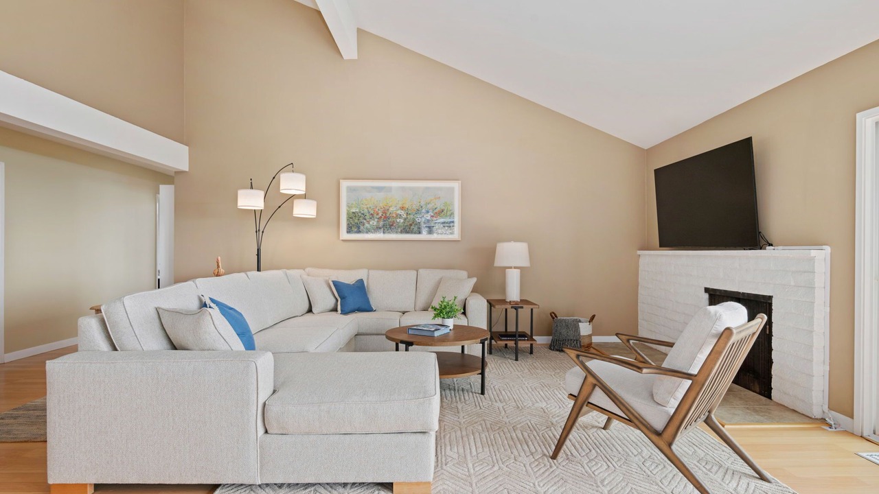 Photo of Livingroom in The Mesa