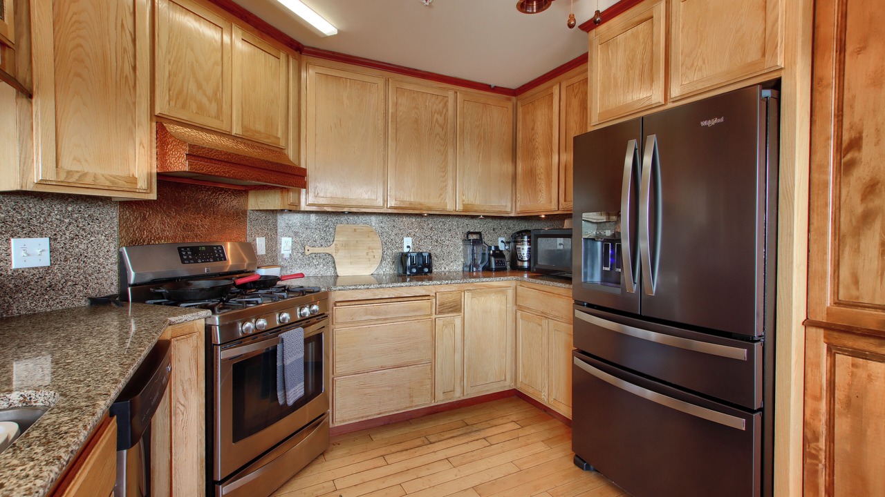 Photo of Kitchen in Ahwahnee