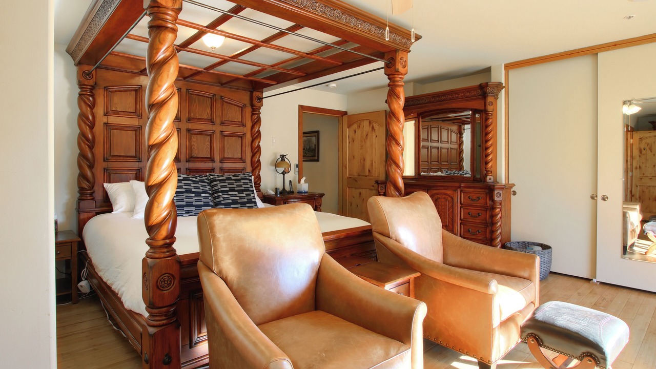 Photo of Bedroom in Ahwahnee