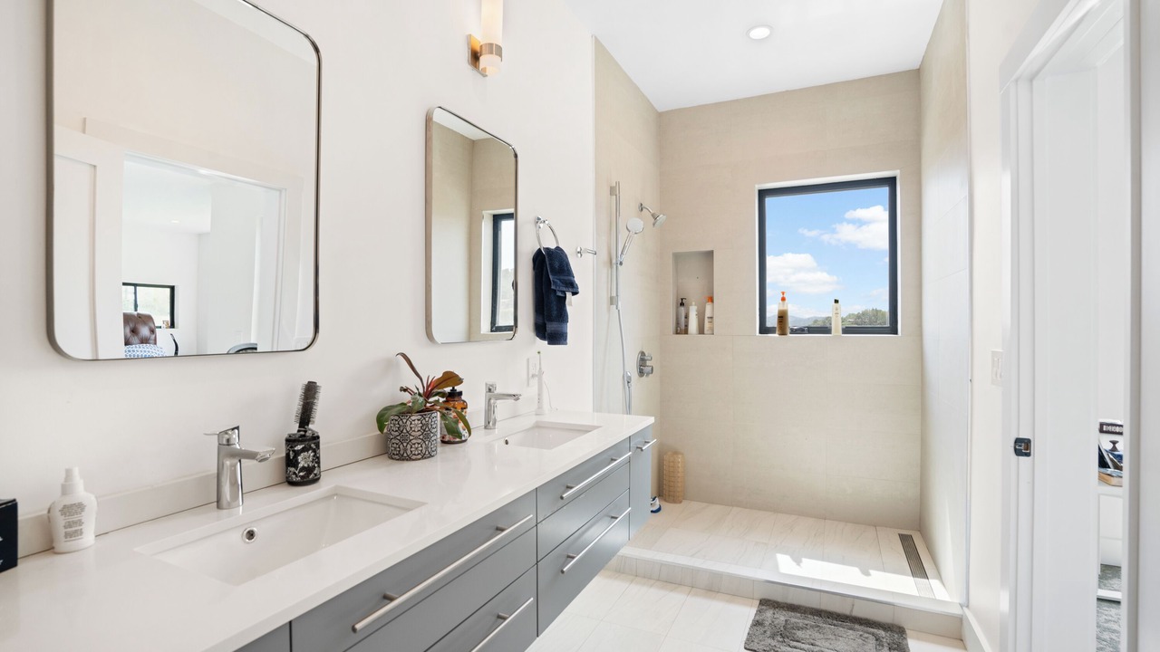 Photo of Bathroom in Sleepy Hollow