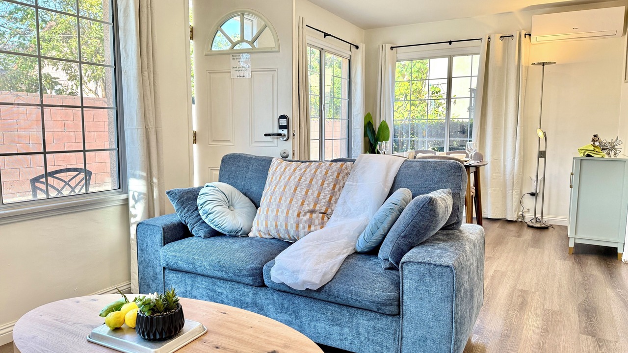 Photo of Livingroom in Monterey Park