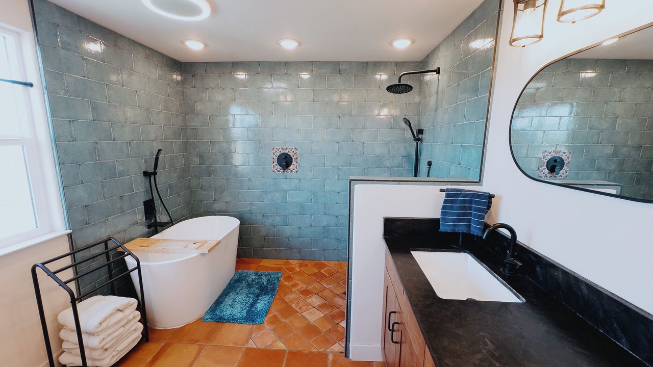Photo of Bathroom in Reedley