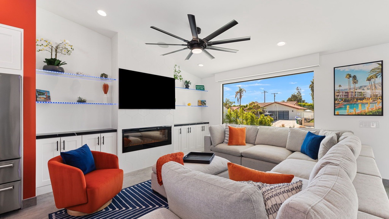 Photo of Livingroom in Bermuda Dunes
