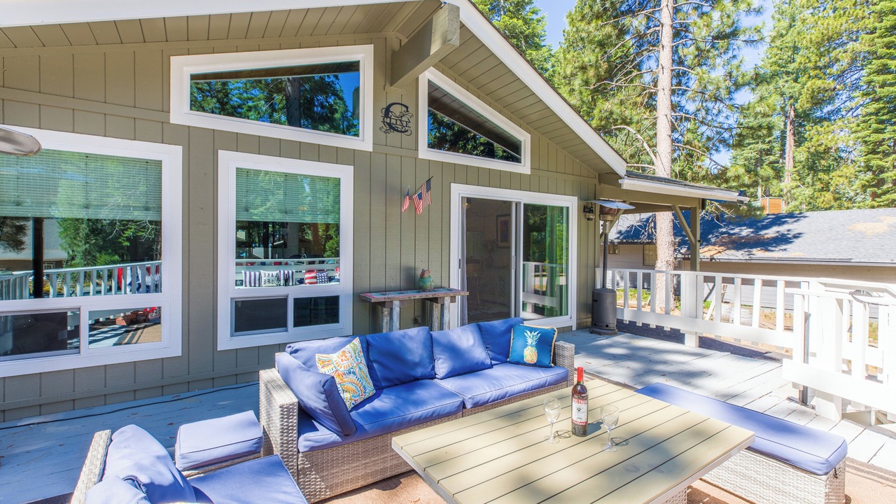 Photo of Patio Balcony in Lake Almanor West