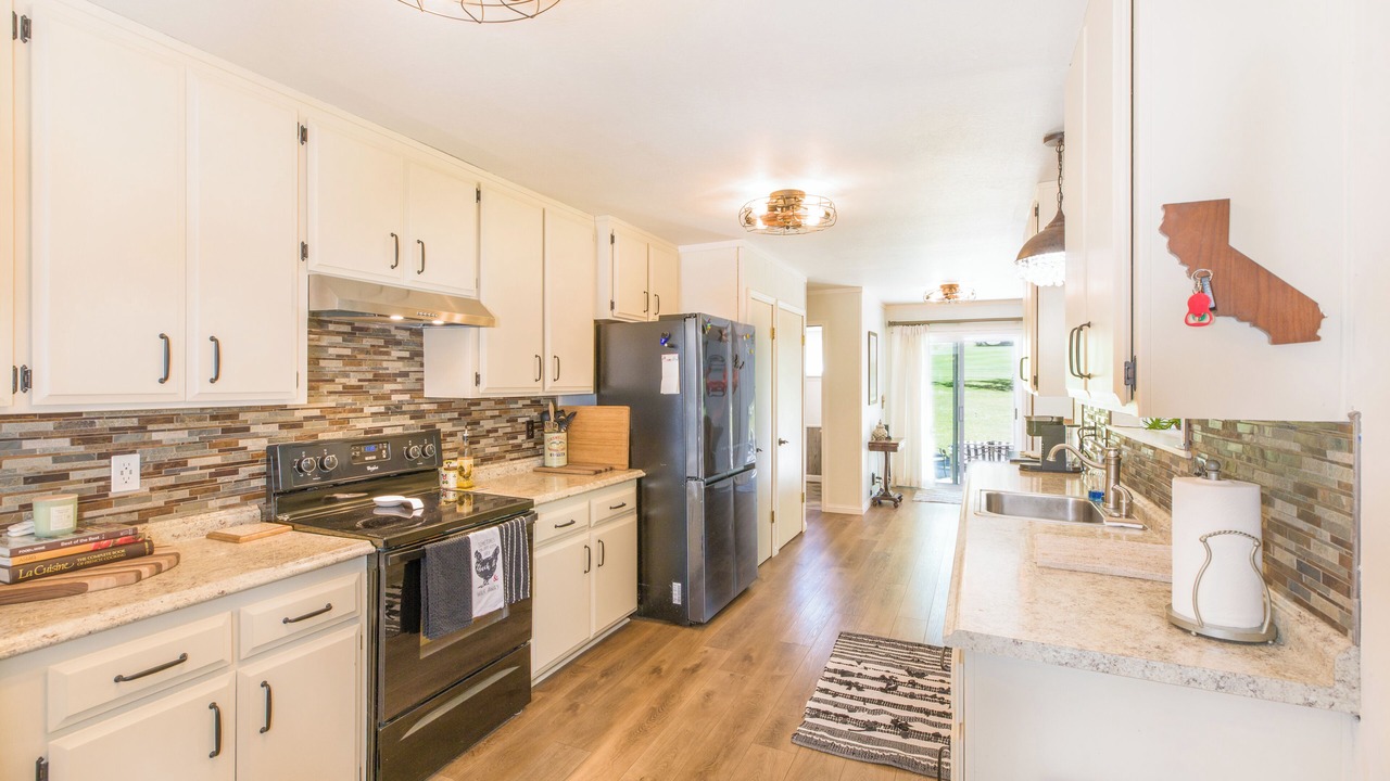 Photo of Kitchen in Lake Almanor West