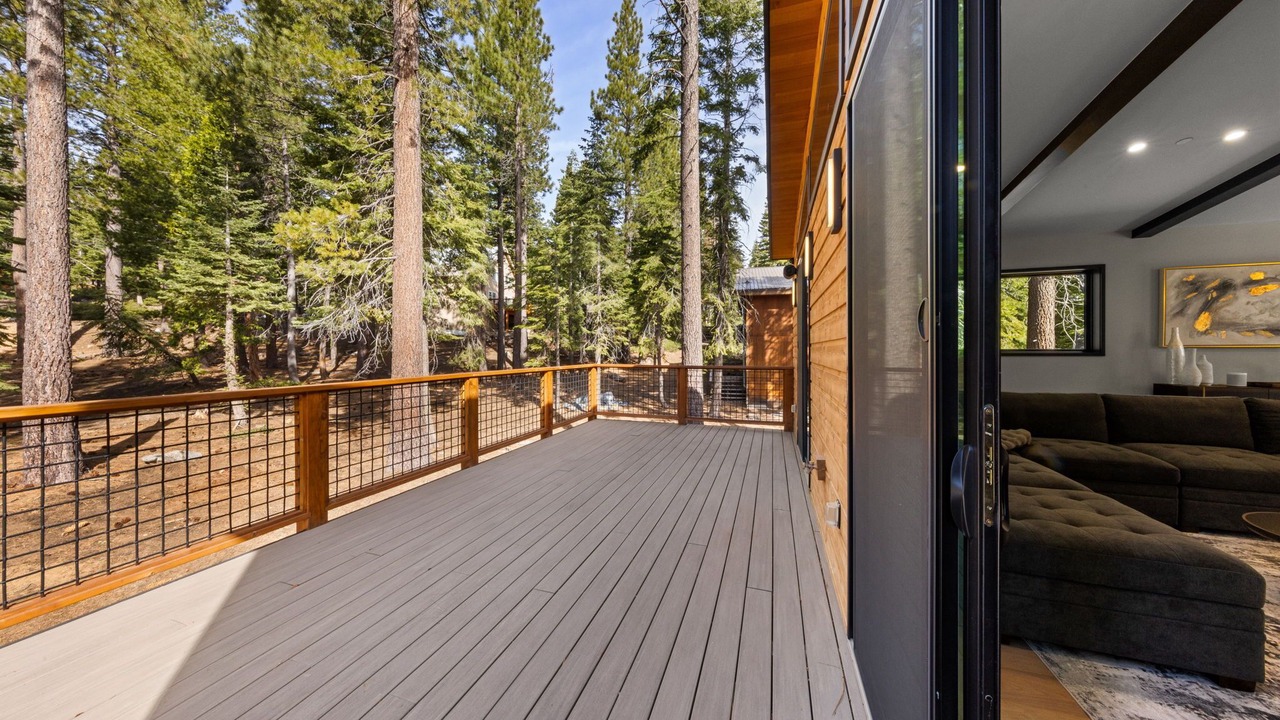 Photo of Patio Balcony in Chamberlands