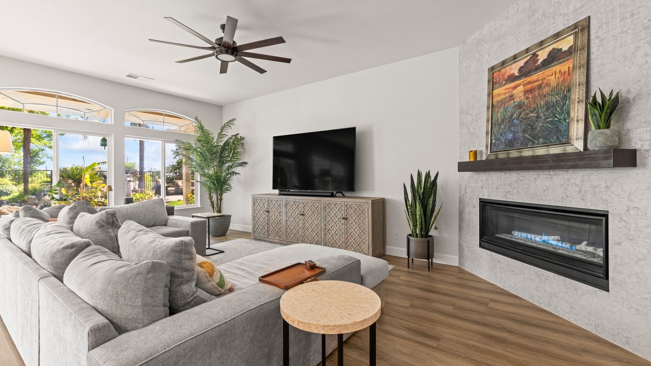 Photo of Livingroom in Pleasant Grove