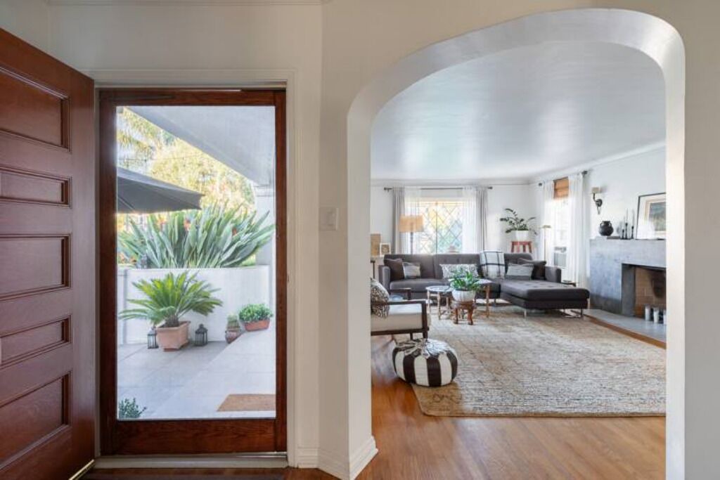 Photo of Bedroom in Mid City