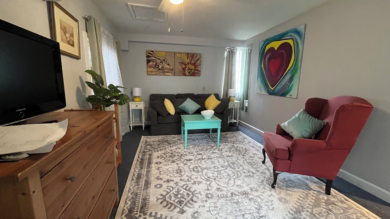 Photo of Livingroom in Tower District