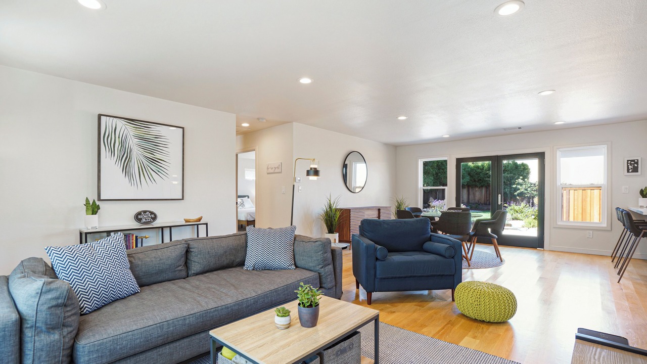 Photo of Livingroom in Castro Valley
