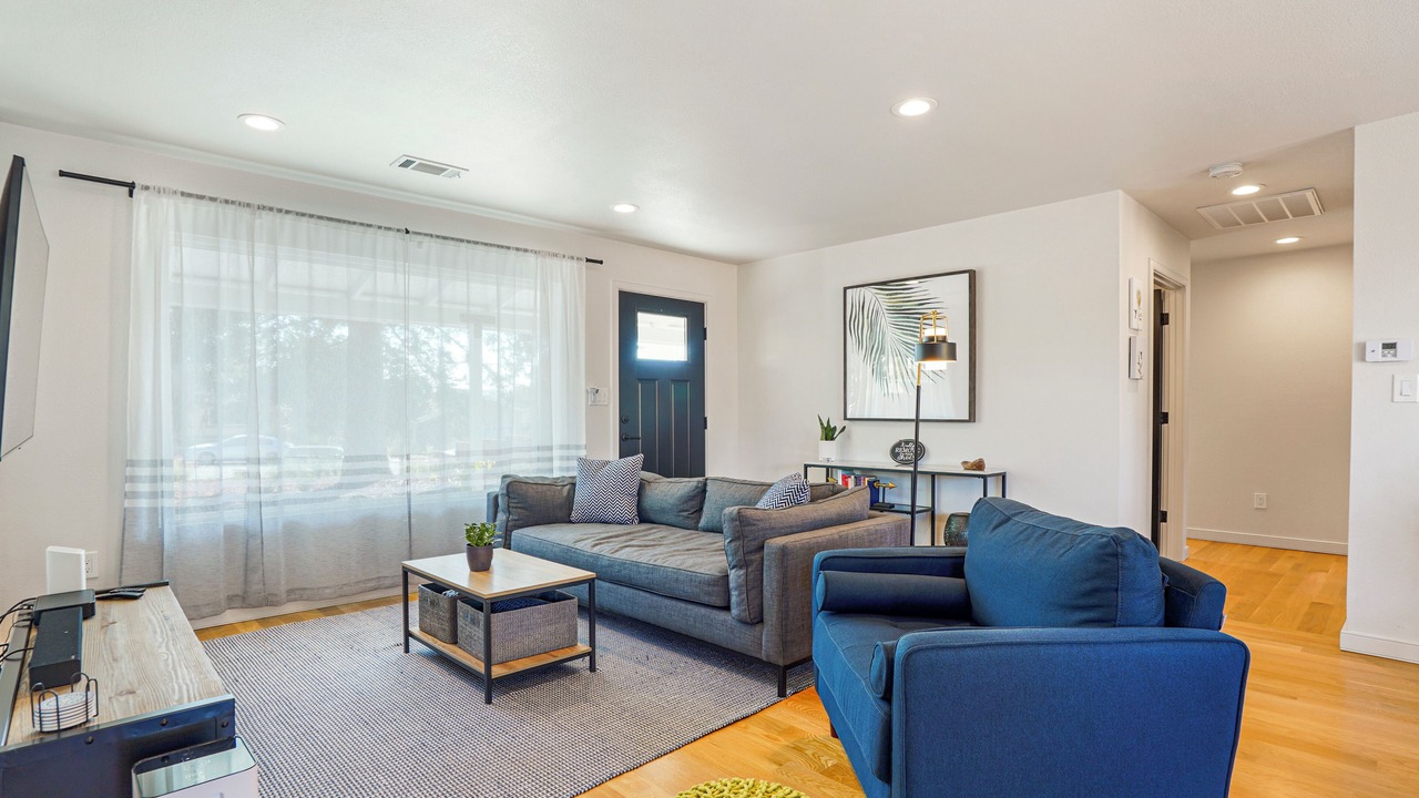 Photo of Livingroom in Castro Valley