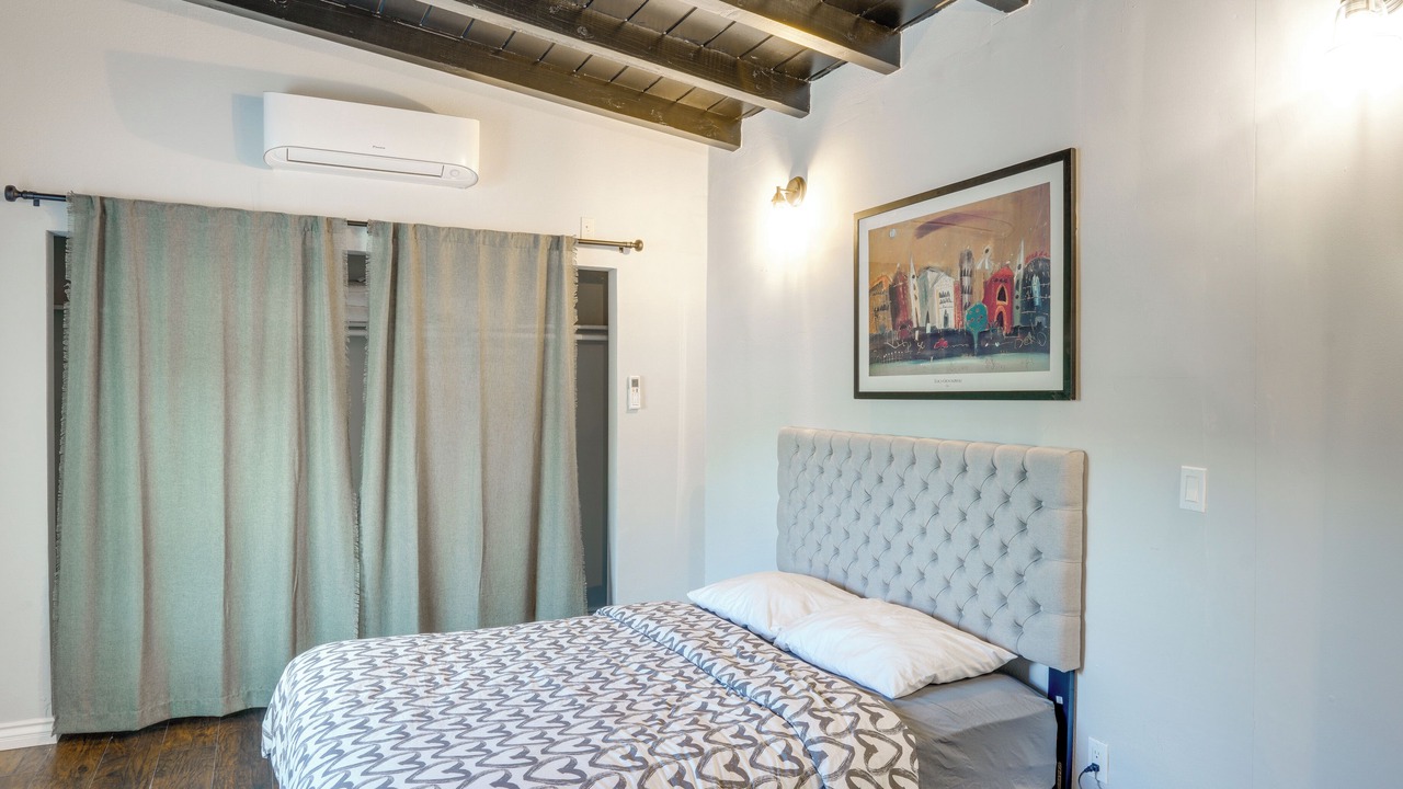 Photo of Bedroom in Frazier Park