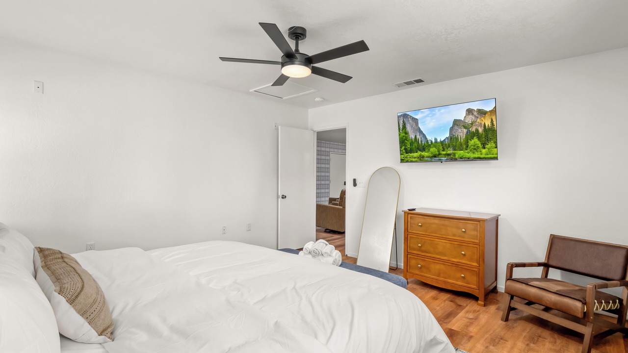 Photo of Bedroom in Ahwahnee