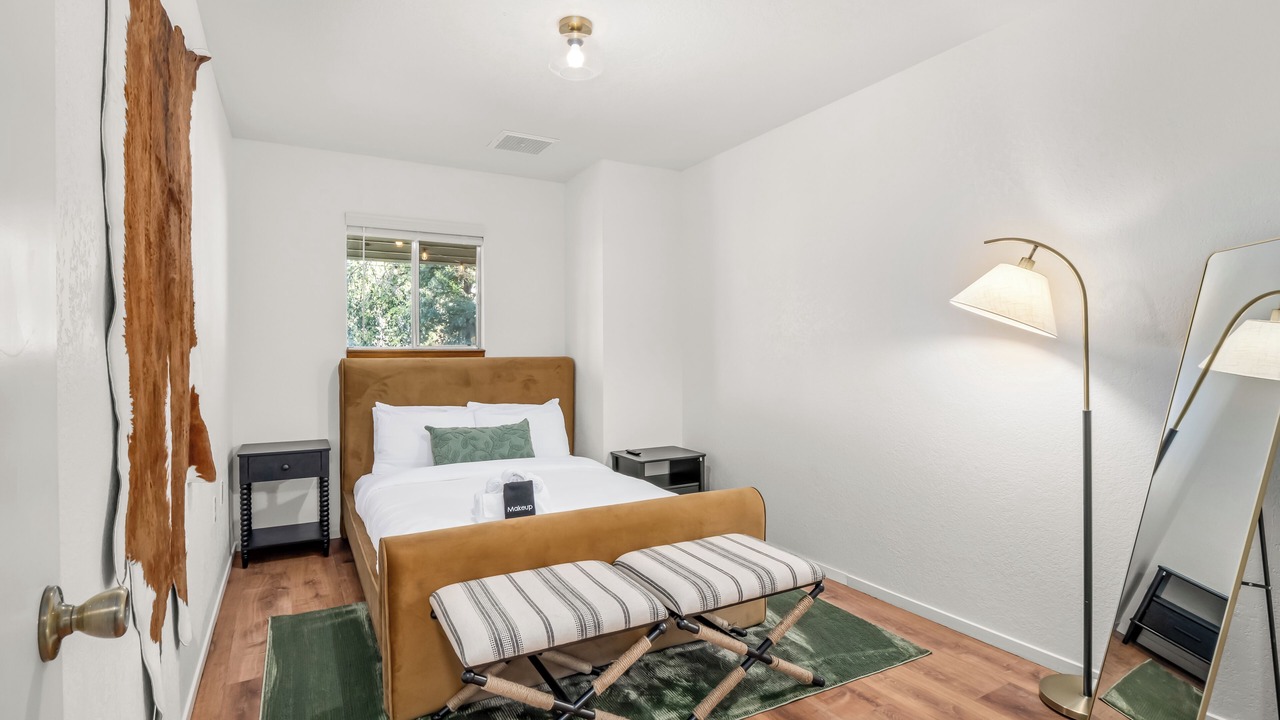 Photo of Bedroom in Ahwahnee