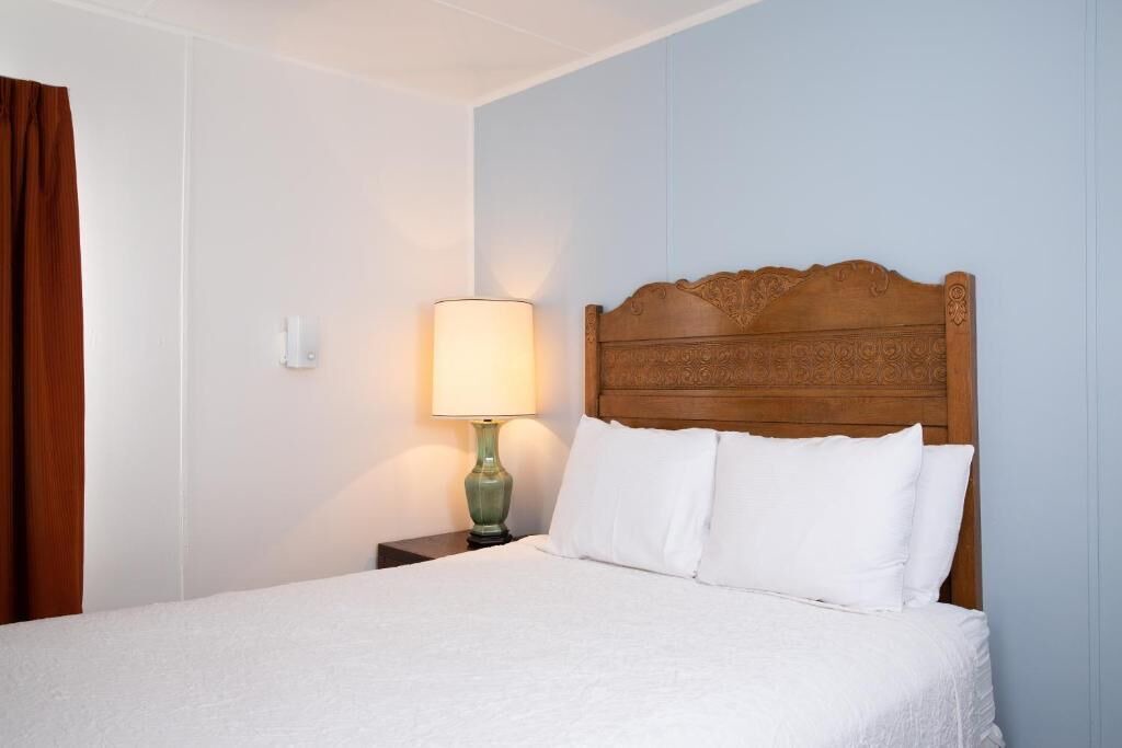 Photo of Bedroom in June Lake