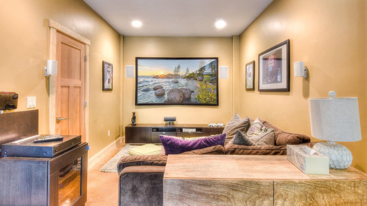 Photo of Bedroom in Country Club Estates