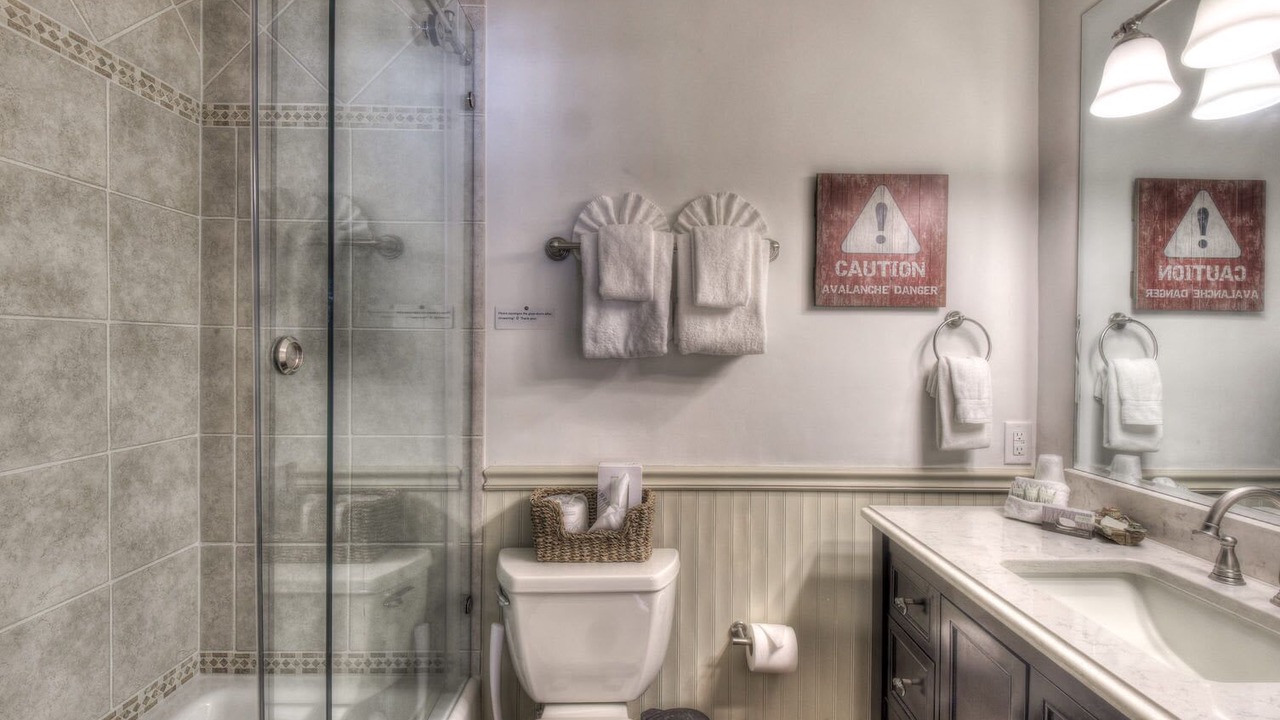 Photo of Bathroom in Tahoe Woods