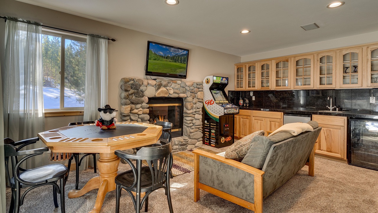 Photo of Livingroom in Pioneer Trail