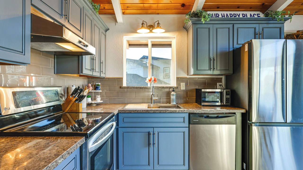 Photo of Kitchen in Groveland