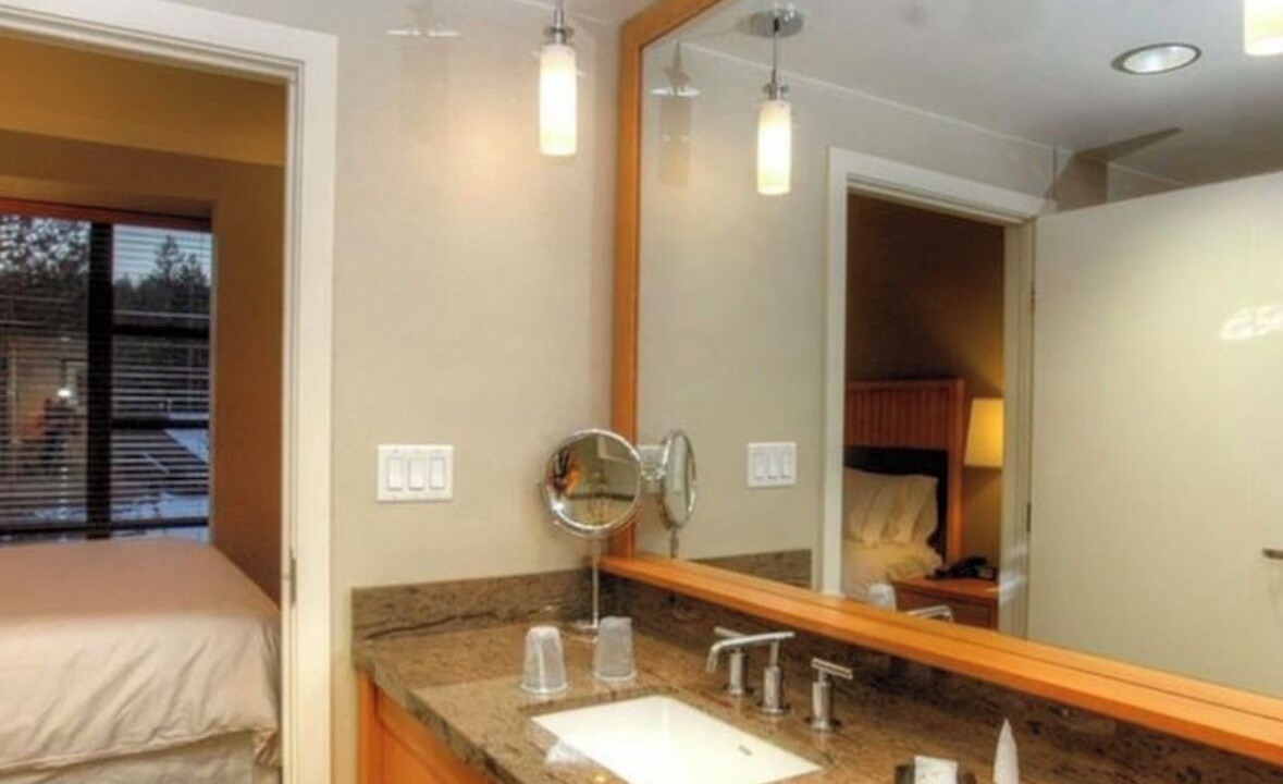 Photo of Bathroom in Mammoth Lakes