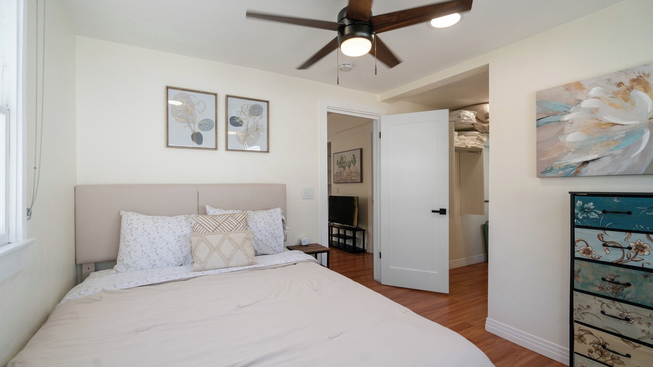 Photo of Bedroom in Westmont