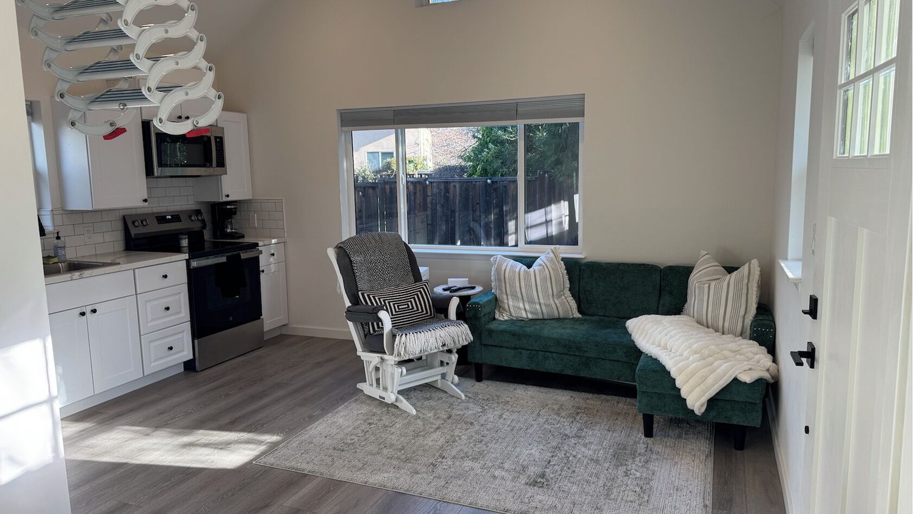 Photo of Livingroom in Danville