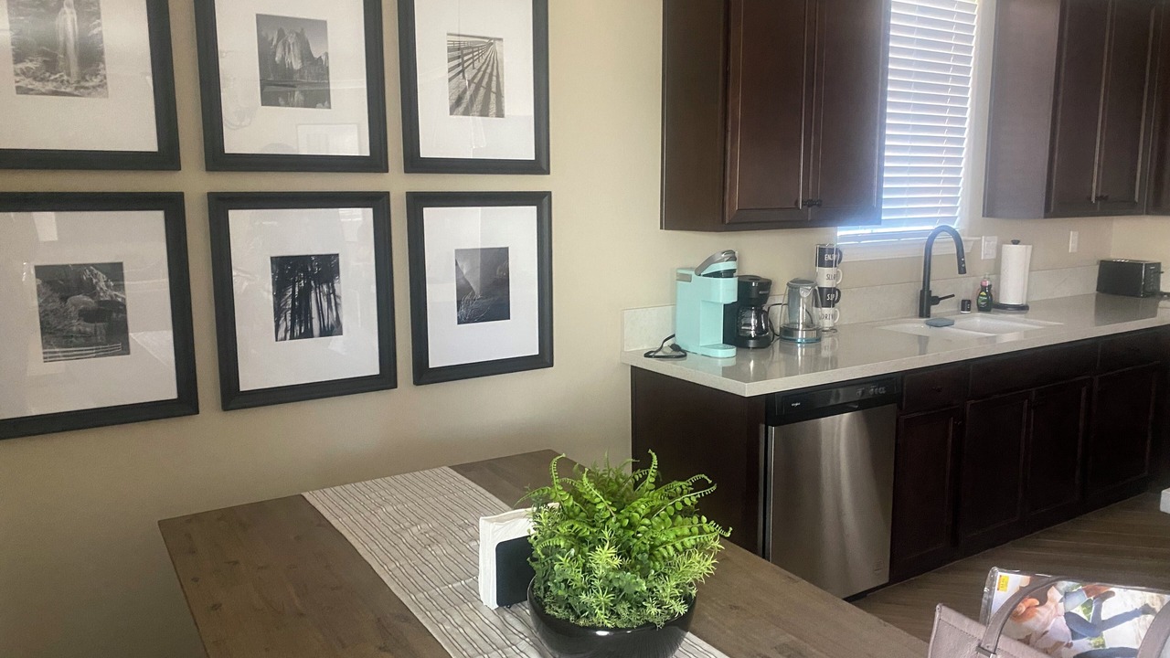 Photo of Kitchen in Hanford